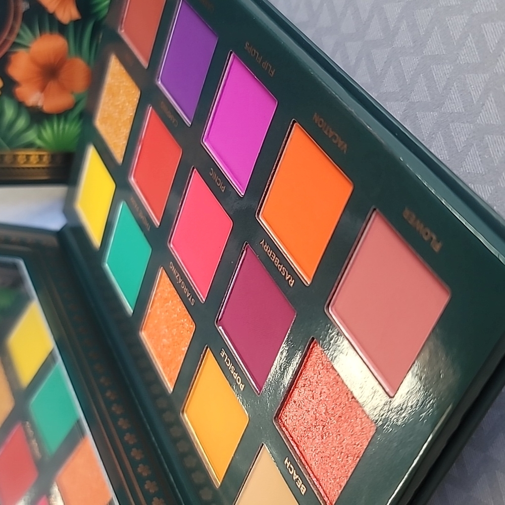 Ace Beauty Nostalgia Palette - Picture 4 of 9